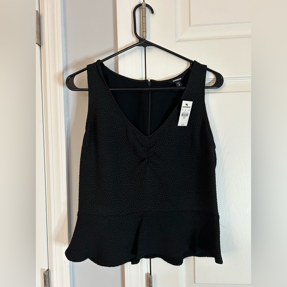 Black Express Sleevess Top. Excellent Condition! No Tags M